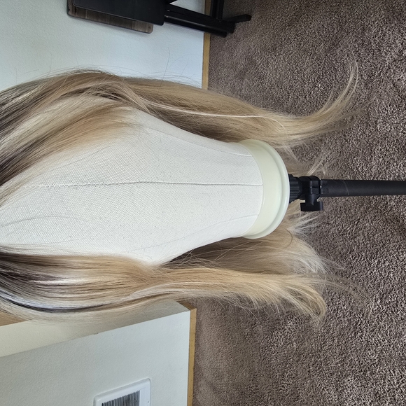 CSC Chelsey Smith Whatnot Sample 111 - Picture 4 of 8